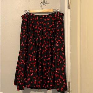 Cherry pleated skirt 🍒